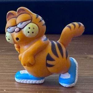 Vintage 1980s PVC Garfield Whistling Figurine